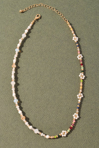 Flower Pearl Seed Necklace - Pearl