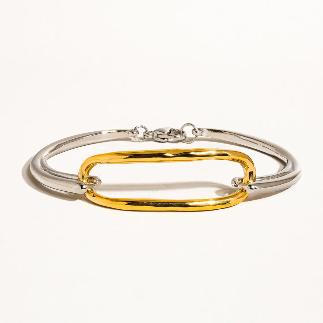 Lilith Hoop Bracelet