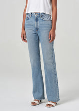 Load image into Gallery viewer, Leena Jeans