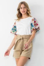 Load image into Gallery viewer, Embroidered Puff Sleeve Top