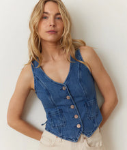 Load image into Gallery viewer, Daisy Denim Vest