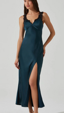 Load image into Gallery viewer, Eirene Dress