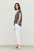 Load image into Gallery viewer, Leaf Print Raw Edge Blouse - Coal