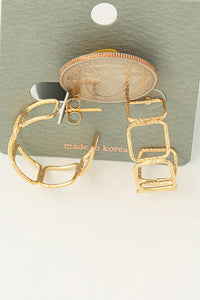 Wire Square Huggie Earrings - Gold