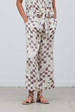 Load image into Gallery viewer, Printed Flowy Pants - Wisteria