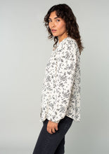 Load image into Gallery viewer, Floral Blouse