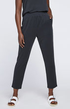 Load image into Gallery viewer, Finley Cropped Pant - Carbon
