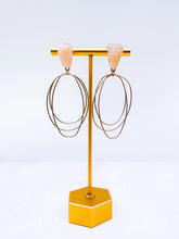 Load image into Gallery viewer, Tripple Oval Wire Earring - Ivory